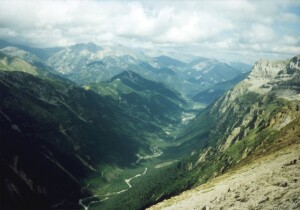 Zatek dol eky Cinca ze sedla Collado de Aisclo (peven cca 1,3km)